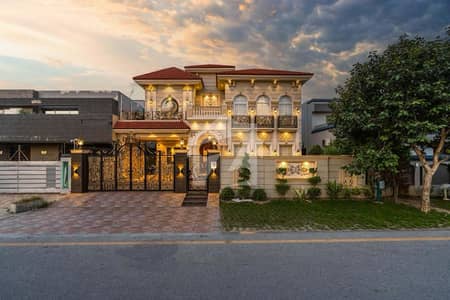 Faisal Rasool Designe Furnished House For Sale at Top Location Faisal Rasool Designe Furnished House For Sale at Top Location
