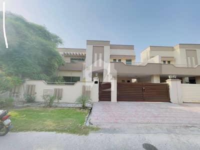 عسکری 11 عسکری,لاہور میں 4 کمروں کا 12 مرلہ مکان 1.8 لاکھ میں کرایہ پر دستیاب ہے۔