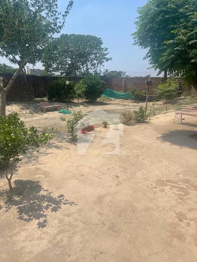 Very Good Plot For Sale On 30ft Road