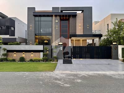 New Kanal Most Amazing Stunning House For Rent in ph 5