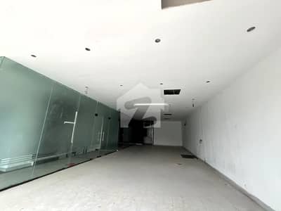 8 Marla Floor Facing Courtyard For Rent In DHA Raya