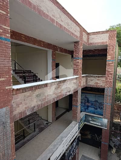 کینٹ لاہور میں 2 مرلہ Studio دکان 60.0 ہزار میں کرایہ پر دستیاب ہے۔