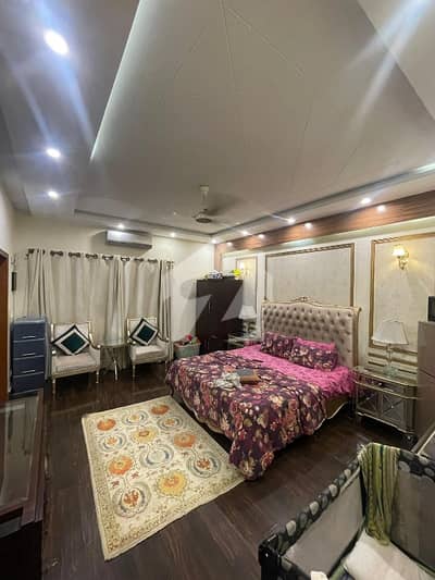 ڈی ایچ اے فیز 1 ڈیفنس (ڈی ایچ اے),لاہور میں 5 کمروں کا 1 کنال مکان 6.75 کروڑ میں برائے فروخت۔ ڈی ایچ اے فیز 1 ڈیفنس (ڈی ایچ اے),لاہور میں 5 کمروں کا 1 کنال مکان 6.75 کروڑ میں برائے فروخت۔