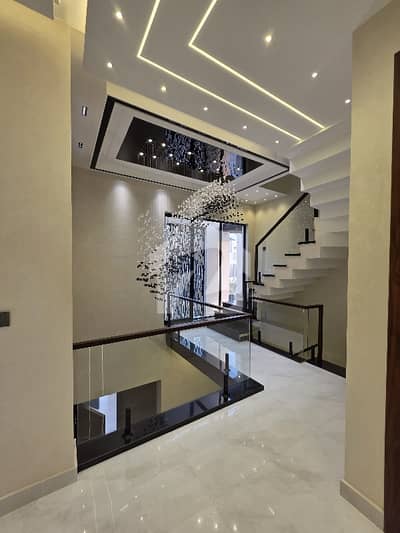 10 Marla House Available For Sale!!