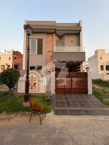 5 Marla Brand New House For Sale In Lake City Sector M8