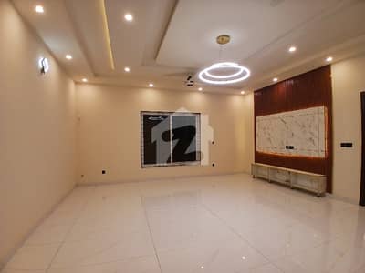 1 Kanal Best Location House For Sale
