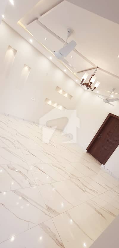 Zarkoon Heights Flat Available For Rent