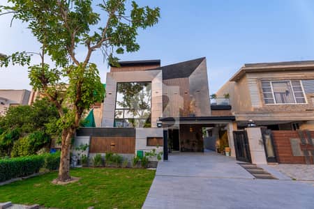 10 Marla Brand New Out Standing Modern Bungalow For Sale At Hot Location Close To Kfc & Park