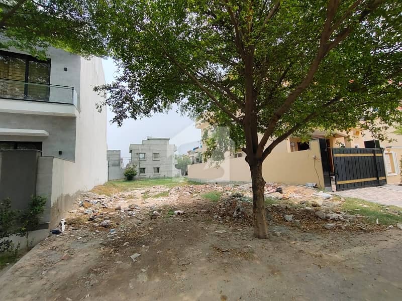 10 Marla Plot Available For Sale 10 Marla Plot Available For Sale