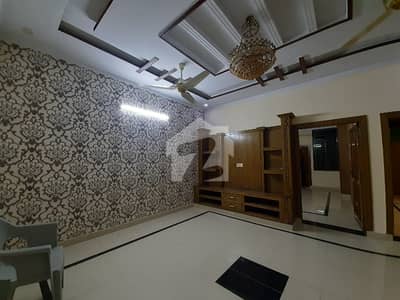 Brand New Portion For Rent 9 Marla Good Location