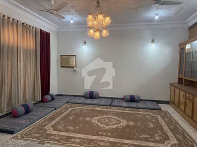 Upper Portion 1 Kanal For Rent