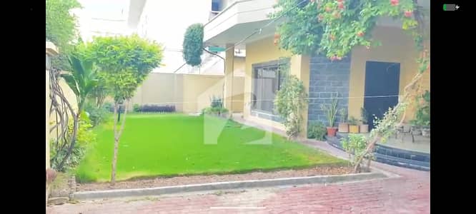 Beautiful Luxury 1 KANAL HOUSE FOR SALE CHAKLALA SCHEME 3