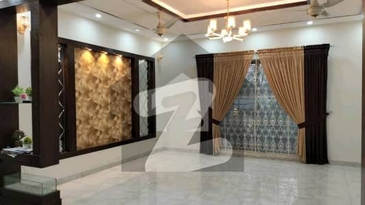 بحریہ ٹاؤن سیکٹر ای بحریہ ٹاؤن,لاہور میں 3 کمروں کا 5 مرلہ مکان 1.75 کروڑ میں برائے فروخت۔