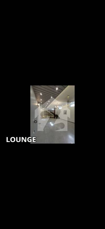 HOUSE AVAILABLE FOR SALE IN DHA PHASE VIII