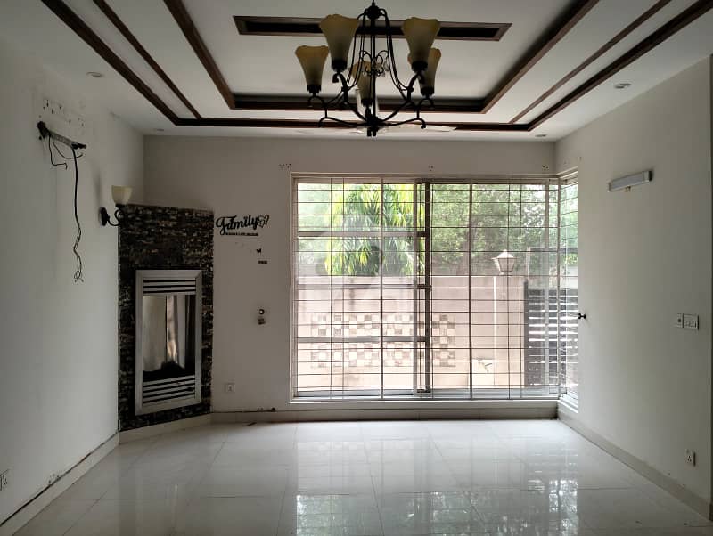 5 MARLA BEAUTIFUL HOUSE AVAILABLE FOR RENT 5 MARLA BEAUTIFUL HOUSE AVAILABLE FOR RENT