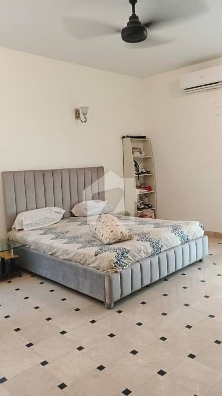 Designer Bungalow Available For Rent Near Park Designer Bungalow Available For Rent Near Park