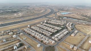 125sq Yard Plots FOR SALE In Precinct-27 On MAIN JINNAH AVENUE. All Amenities Nearby Including MOSQUE, General Store, Parks & Fuel Station. 10min Drive From Main Gate Of Bahria Town Karachi.