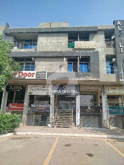 SHOP IS FOR RENT/A BLOCK/B-17