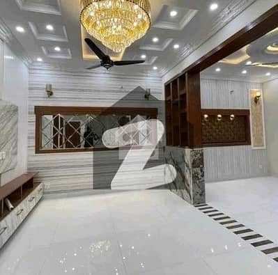 بحریہ ٹاؤن سیکٹر ای بحریہ ٹاؤن,لاہور میں 3 کمروں کا 5 مرلہ مکان 1.8 کروڑ میں برائے فروخت۔ بحریہ ٹاؤن سیکٹر ای بحریہ ٹاؤن,لاہور میں 3 کمروں کا 5 مرلہ مکان 1.8 کروڑ میں برائے فروخت۔