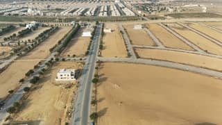 272sq yd CATEGORY (CORNER/PARK FACING) plots FOR SALE in Precicnt-30 adjacent to JINNAH AVENUE. 12min Drive from Main Gate of Bahria Town Karachi. Developed and Ready to Construct PLOTS at INVESTOR RATES.