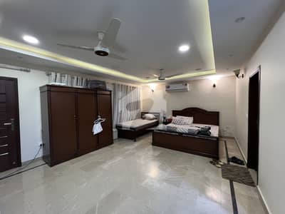 نارتھ ناظم آباد ۔ بلاک ٹی نارتھ ناظم آباد,کراچی میں 5 کمروں کا 16 مرلہ مکان 5.5 کروڑ میں برائے فروخت۔