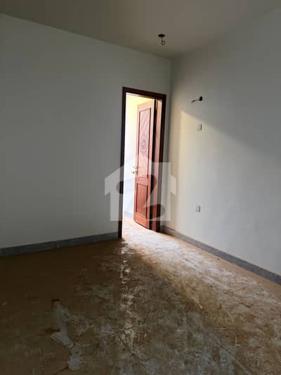 Brand new 4 bed draing lounge portion for rent in pechs block 2 karachi