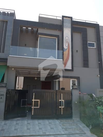 5 Marla Semi Furnished House Available For Rent In DHA 9 Town Lahore