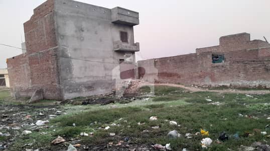 بھارتھ سیالکوٹ میں 2 مرلہ رہائشی پلاٹ 16.5 لاکھ میں برائے فروخت۔