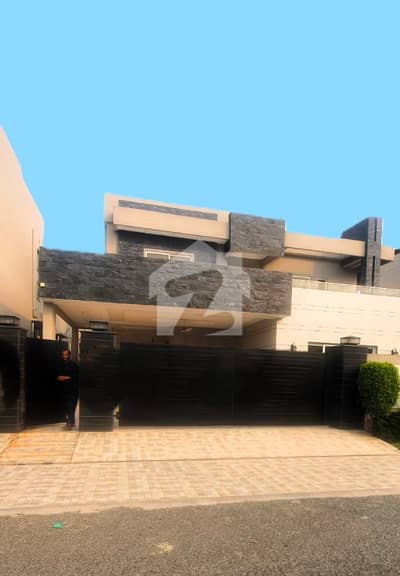 1 Kanal Luxury Full House | 6 Bedrooms | Fully Air Conditioned | DHA Phase 6 |