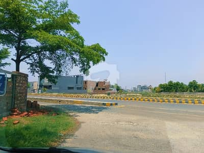 Premium 1 Kanal Plot for Sale in DHA Phase 7, Lahore Premium 1 Kanal Plot for Sale in DHA Phase 7, Lahore