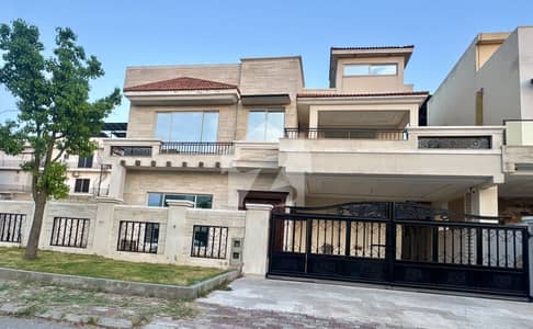 بحریہ انکلیو - سیکٹر سی بحریہ انکلیو,بحریہ ٹاؤن,اسلام آباد میں 6 کمروں کا 1 کنال مکان 11.0 کروڑ میں برائے فروخت۔ بحریہ انکلیو - سیکٹر سی بحریہ انکلیو,بحریہ ٹاؤن,اسلام آباد میں 6 کمروں کا 1 کنال مکان 11.0 کروڑ میں برائے فروخت۔
