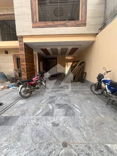 نشیمنِ اقبال فیز 1 نشیمنِ اقبال,لاہور میں 1 کنال Studio دفتر 3.0 لاکھ میں کرایہ پر دستیاب ہے۔
