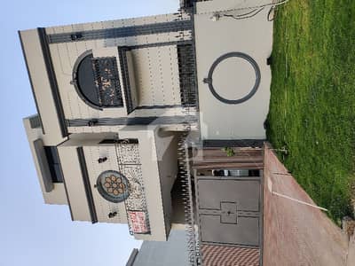 جی ۔ 15/3 جی ۔ 15,اسلام آباد میں 4 کمروں کا 5 مرلہ مکان 3.8 کروڑ میں برائے فروخت۔
