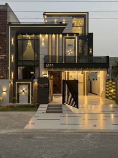 Central Park 10 Marla Ultra Modern Design Brand New Luxury Owner build House Available For Sale Very Reasonable Price