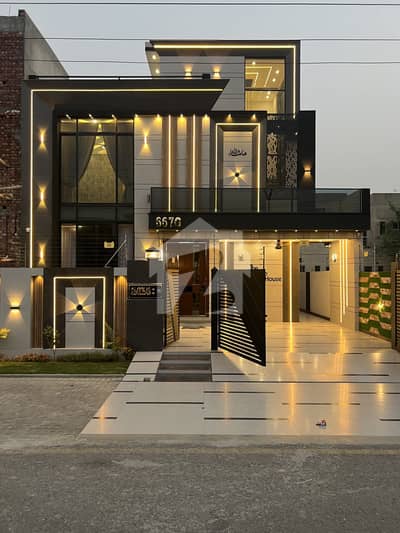 Central Park 10 Marla Ultra Modern Design Brand New Luxury Owner build House Available For Sale Very Reasonable Price