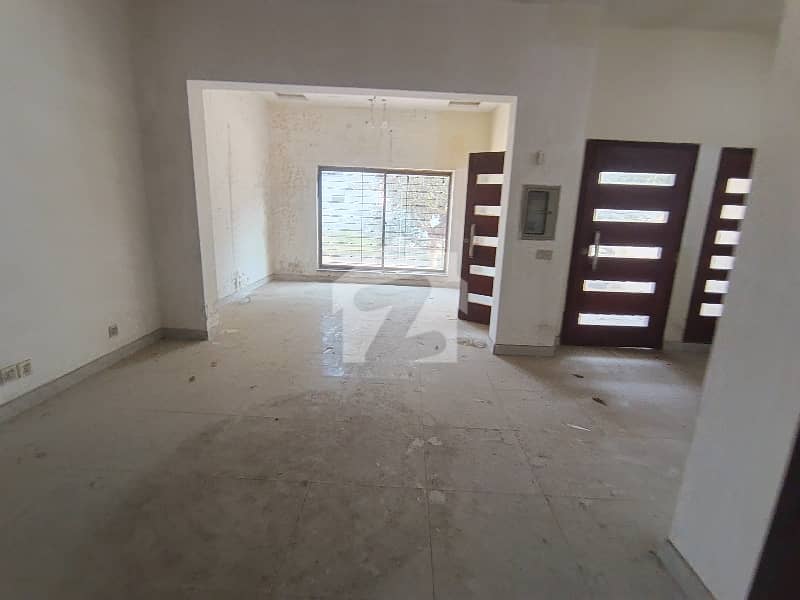 5 Marla Used Villa For Sale 5 Marla Used Villa For Sale