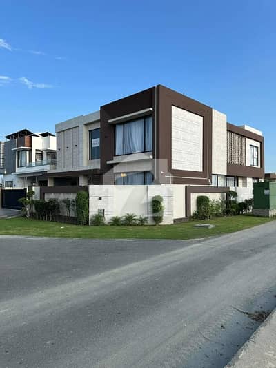 1 KANAL HOUSE FOR SALE IN DHA PHASE 8