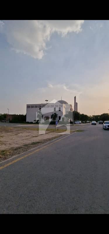 8 Marla plot with excess land for sale on investor price in Bahria Orchard 8 Marla plot with excess land for sale on investor price in Bahria Orchard