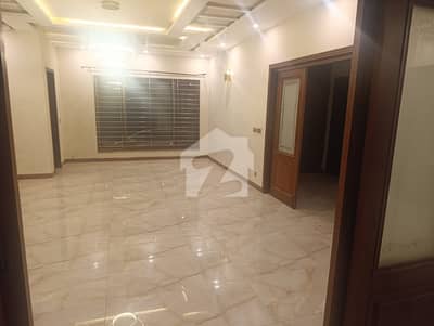 بحریہ انکلیو بحریہ ٹاؤن,اسلام آباد میں 3 کمروں کا 1 کنال زیریں پورشن 1.25 لاکھ میں کرایہ پر دستیاب ہے۔ بحریہ انکلیو بحریہ ٹاؤن,اسلام آباد میں 3 کمروں کا 1 کنال زیریں پورشن 1.25 لاکھ میں کرایہ پر دستیاب ہے۔