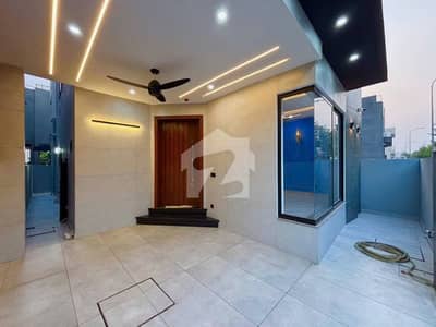 5 MARLA BRAND NEW HOUSE FOR SALE