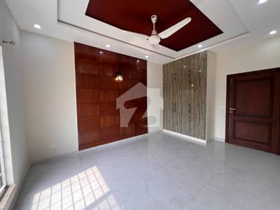10 Marla Upper Portion Avaliable For Rent In Lake City
