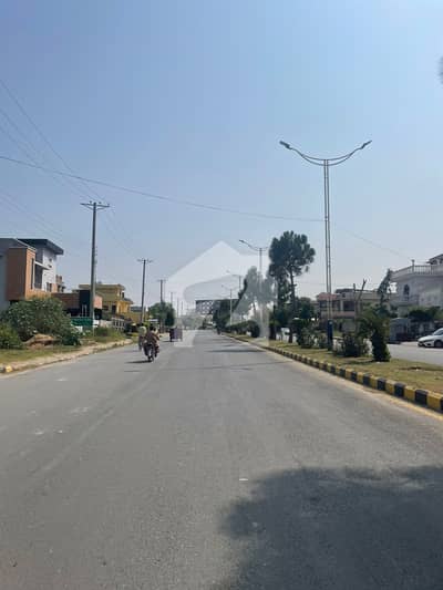 E Block Investor Rate Plot Available For Sale