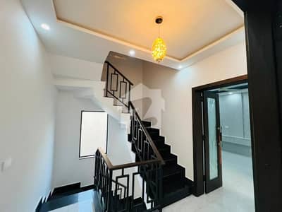 9 MARLA ULTRA MODERN HOISE FOR SALE IN BANKERS AVENUE COOPERATIVE HOUSING SOCIETY