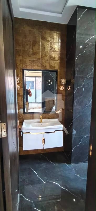 9 MARLA ULTRA MODERN HOUSE FOR SALE IN BANKERS AVENUE COOPERATIVE HOUSING SOCIETY BEDIAN ROAD LAHORE