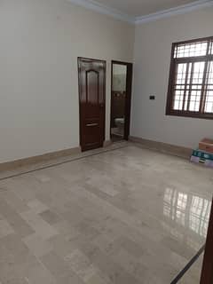 A Bungalow Having Vip Location Above 400 sq yard CORNER At 60x40 feet Road In Block-4A Gulshan-e-Iqbal