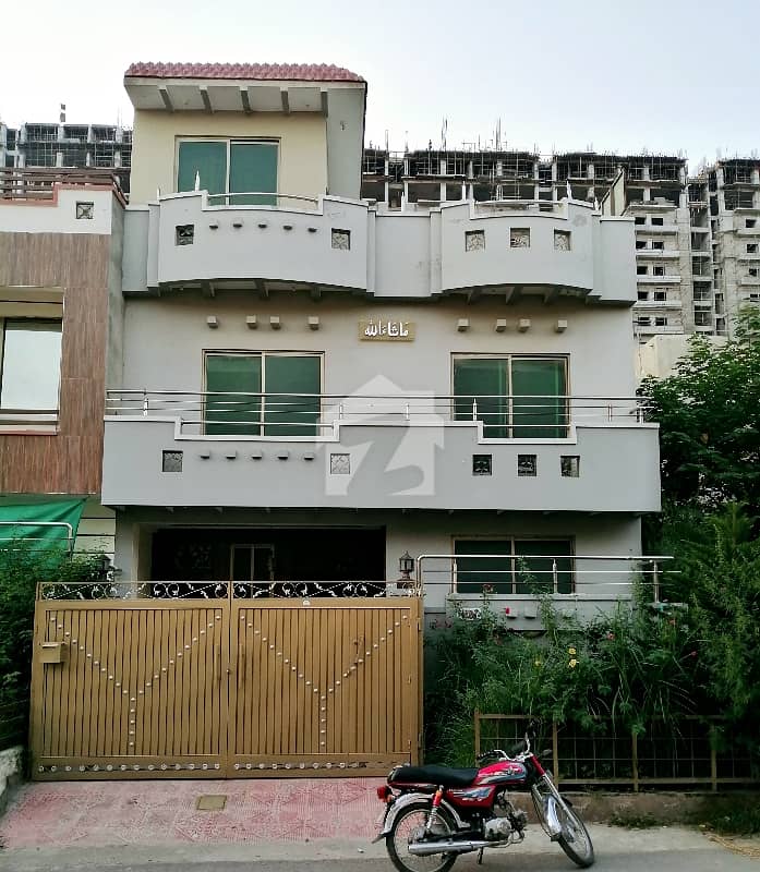 25x40 Beautifull House For Sale In G-13 25x40 Beautifull House For Sale In G-13