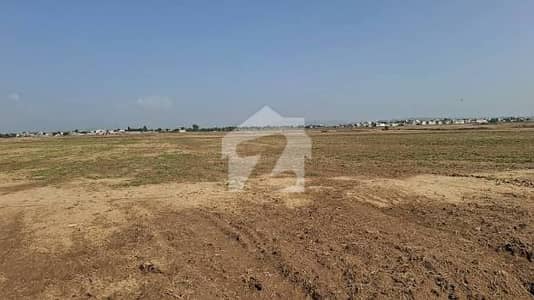 مارگلہ آرچرڈ اسلام آباد میں 1 کنال رہائشی پلاٹ 3.3 کروڑ میں برائے فروخت۔