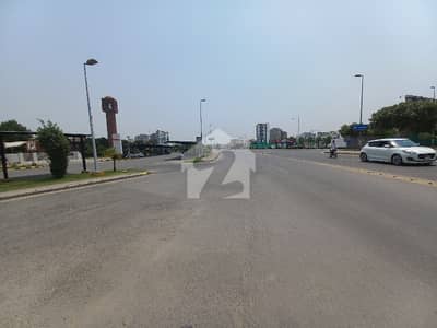 BEST OPERTUINTY 8.5 CORNER PLOT FOR SALE POSSESSION UTAILTY PAID READY FOR CONSTRUCTION MORE DETAILS CONTACT ME BEST OPERTUINTY 8.5 CORNER PLOT FOR SALE POSSESSION UTAILTY PAID READY FOR CONSTRUCTION MORE DETAILS CONTACT ME