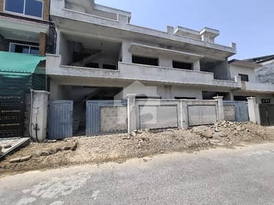 10 Marla Grey Structure With Basement ( 5 Marla Sepration Possible)
