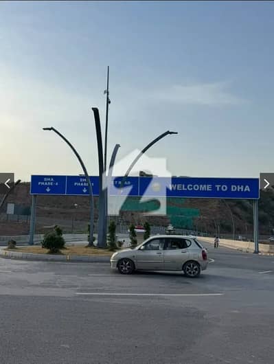 10 Marla Heighted Location Plot For Sale